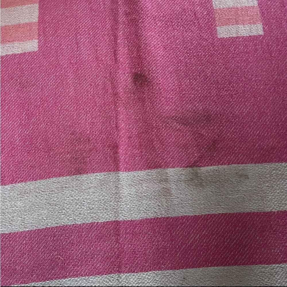 Victoria’s Secret Pink Beach Blanket - Picture 7 of 8